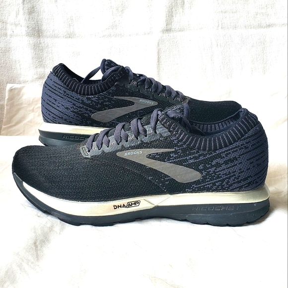 Brooks Women's Ricochet Athletic Running Shoes Black/Gray Size 6.5 B